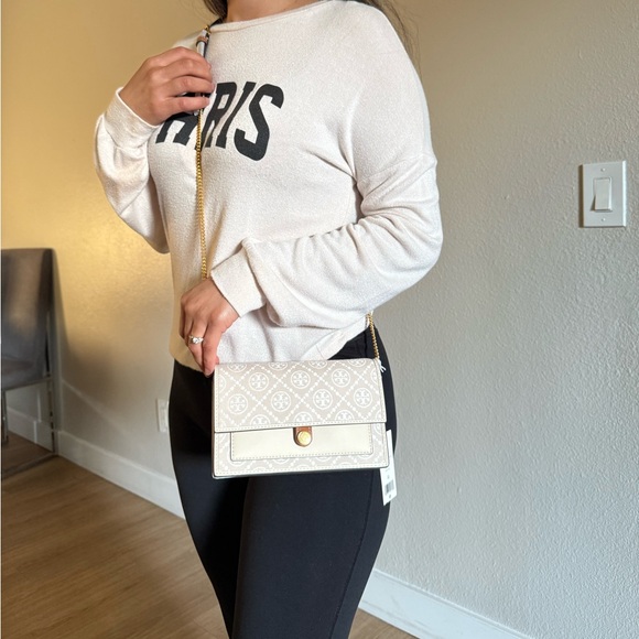 New , tory burch T monogram chian crossbody wallet - Picture 7 of 14